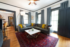 1_CommonAreaLivingRoom