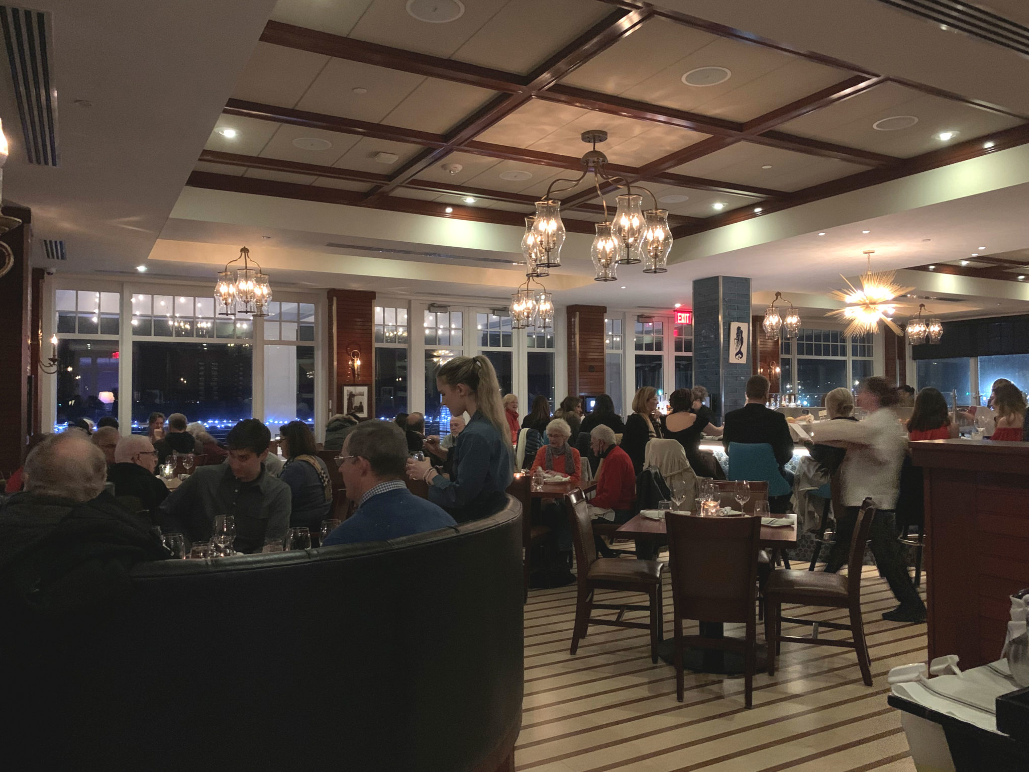 The 8 Best Oyster Bars on the North Shore of Massachusetts