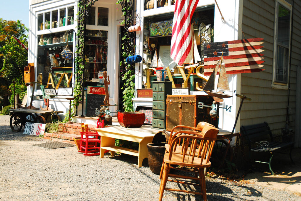 The Complete Guide To Essex MA Antiques - Addison Choate